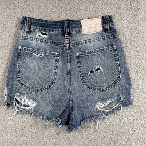 Zara Trafaluc Denimwear Shorts Womens 2 Blue Distressed Pac-Man Patch High Rise - Picture 7 of 8